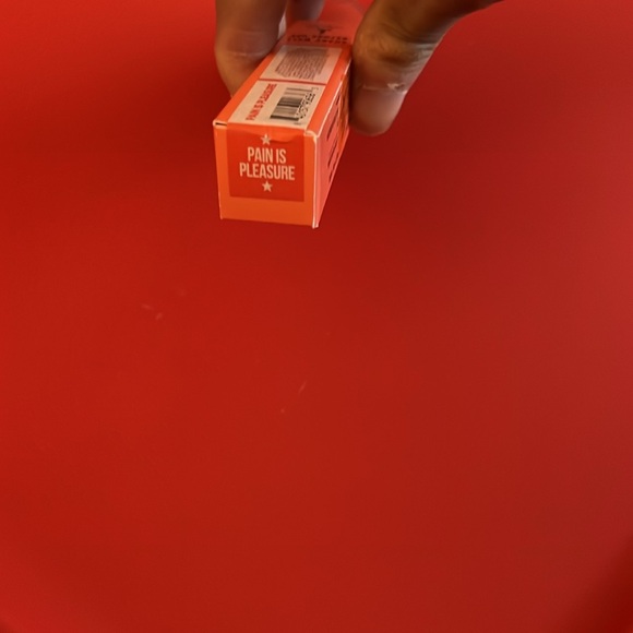 Jeffree Star 💫 Pain is Pleasure velour liquid lipstick 💄 - Picture 2 of 2